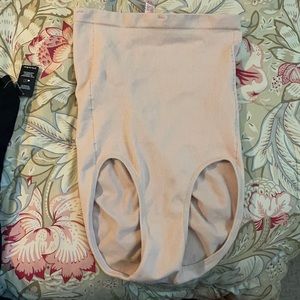 “Spanx” from la vie en rose